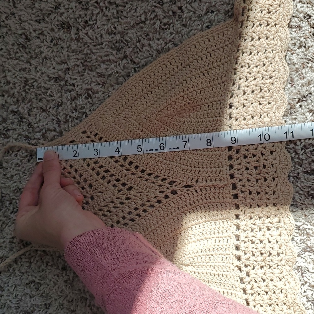 Forever 21 Crochet Crop Top - Picture 4 of 7